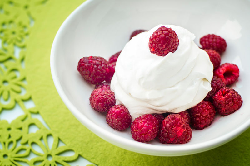 Raspberries with whipped cream